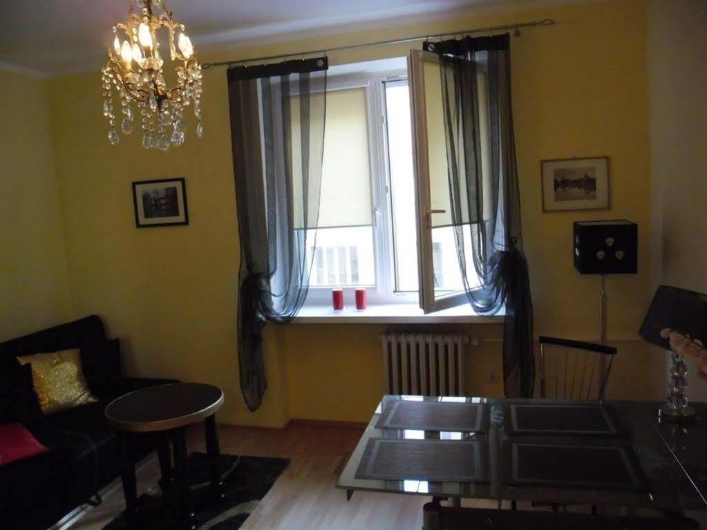 Klimatyczna Kawalerka W Centrum Warszawy Apartment Warsaw